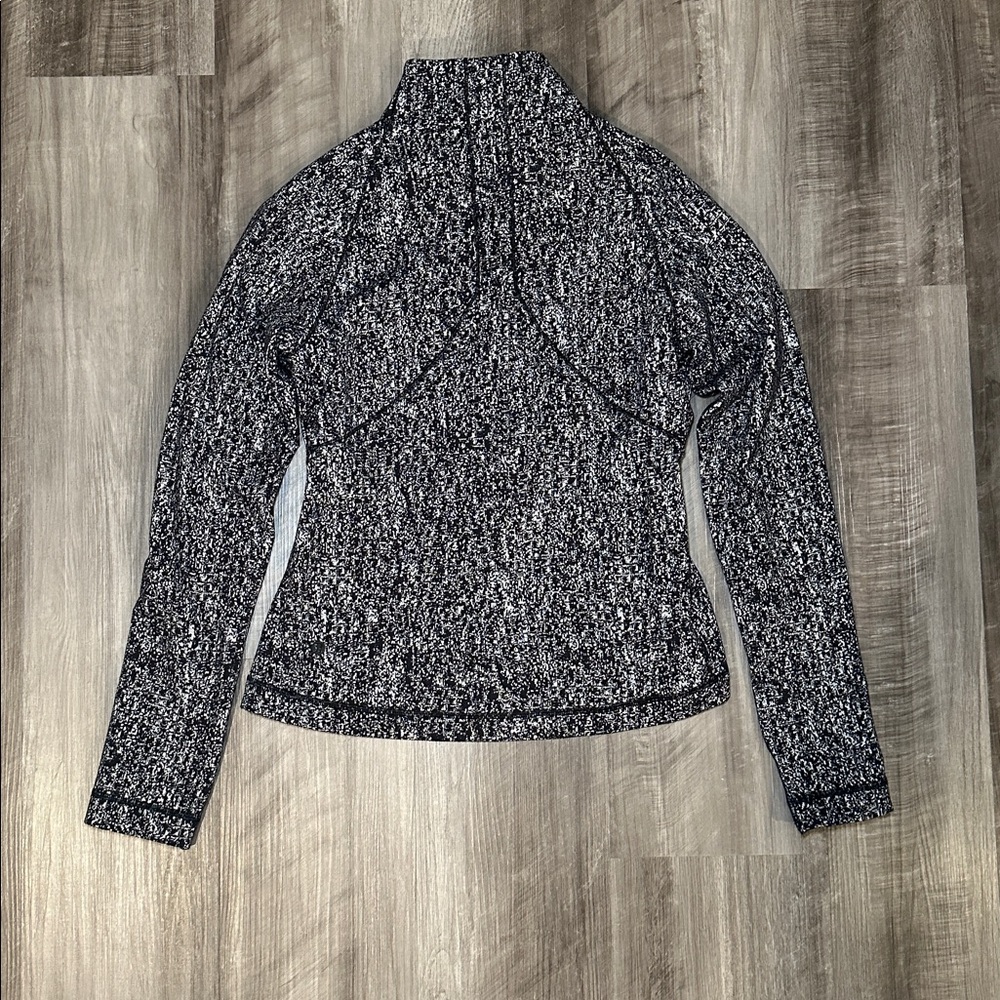 Lululemon Lightly Performance Stretch Jacket - 8 - image 2